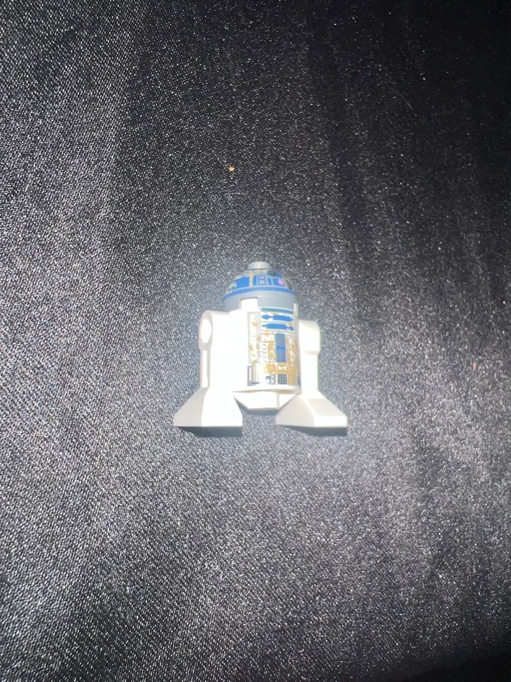 LEGO Star Wars Astromech Droid, R2-D2, Dirt Stains Pattern Minifigure - Picture 3 of 5